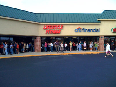 Governor Sarah Palin Line for Tickets in Fishers Indiana